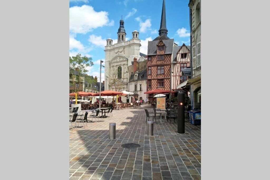 Appart Centre Ville Bords De Loire Сомюр Экстерьер фото